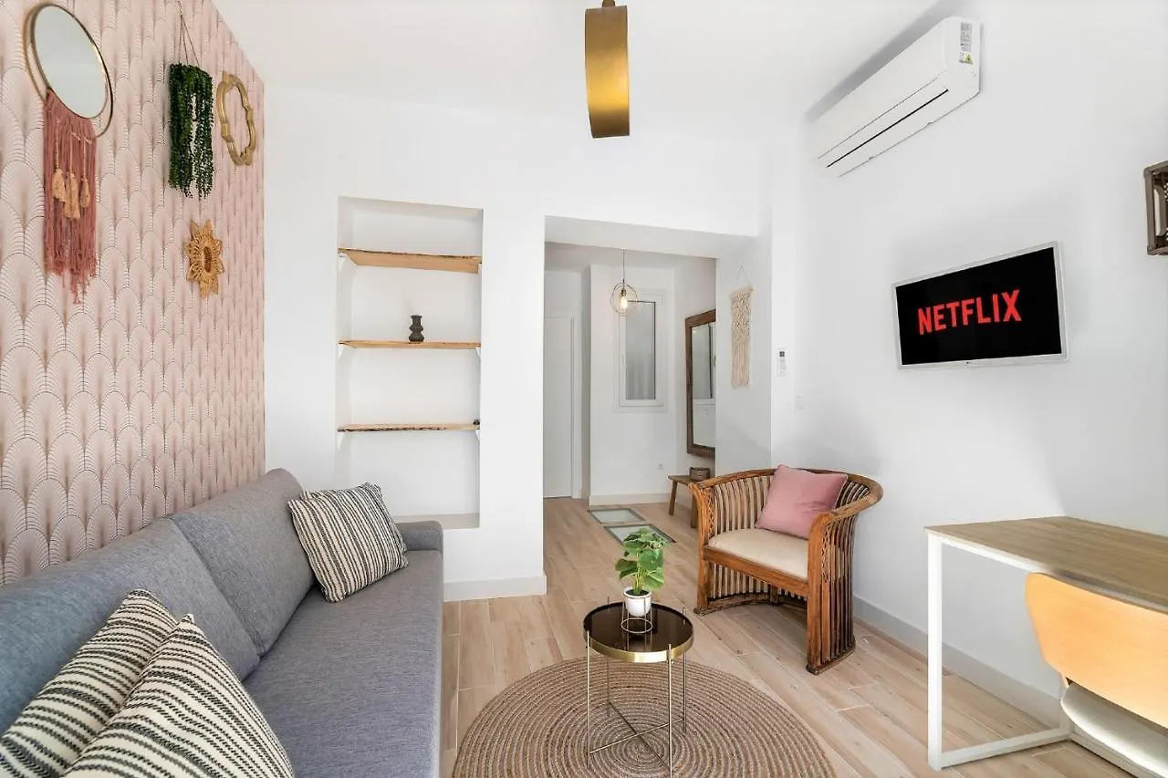 Urban Rose , Superb Private House In Historical Center, With Sunny Rooftop Málaga 0*,  Espagne